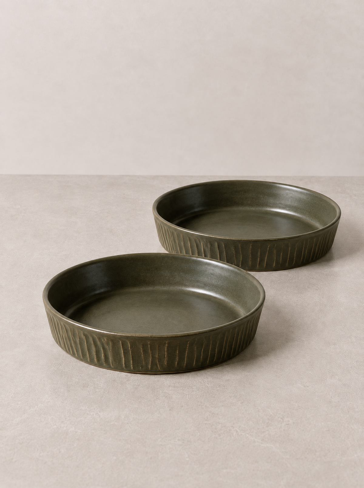 Deep Olive Rimmed Plate Set